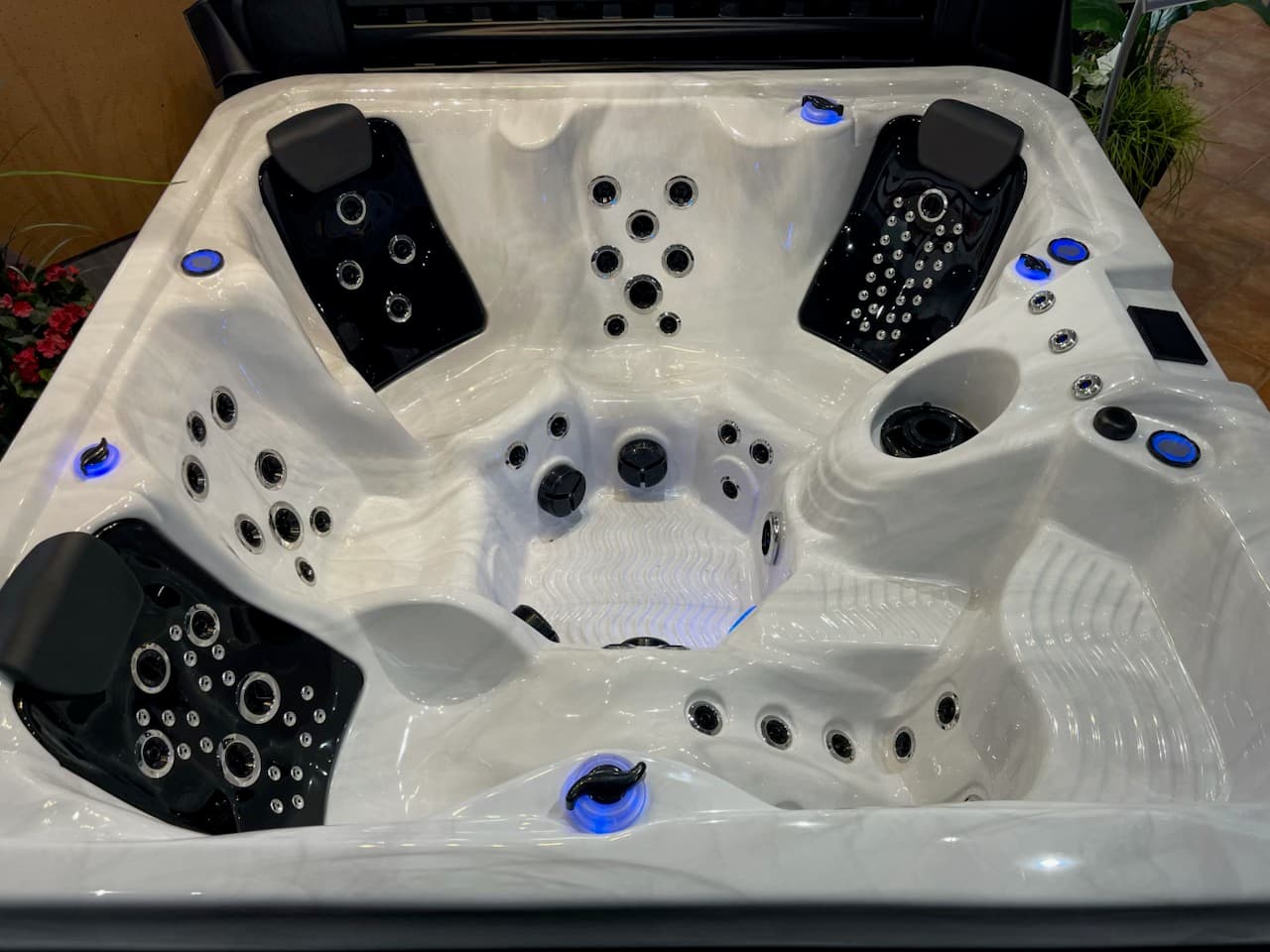 Hot tub jets with LED lighting